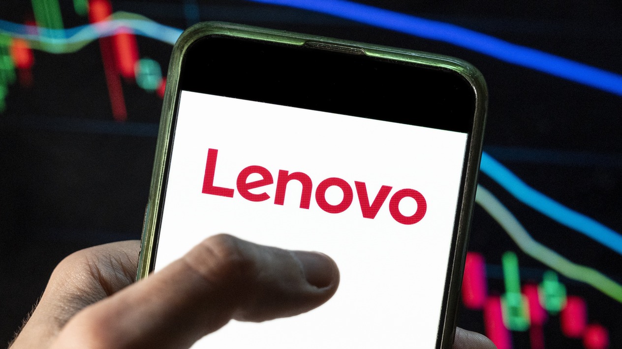 Lenovo tarihinin en yüksek çeyreklik gelirine ulaştı