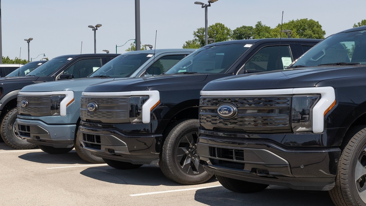 Lüks elektrikli araç pazarı daralıyor