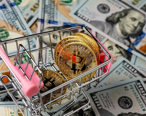  Lüks markalar kripto parayla ödemeleri kabul etmeyi tartışıyor 