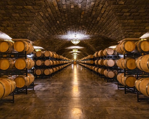 Lüks şarap piyasasında sert düşüş: Çin talebindeki azalma fiyatları vurdu  