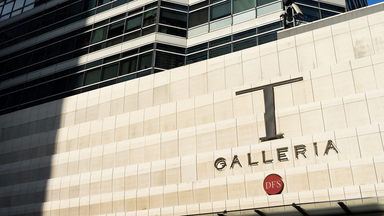 DFS Group'un satış anlaşması Arnault'un servetini 7,5 milyar dolar düşürdü