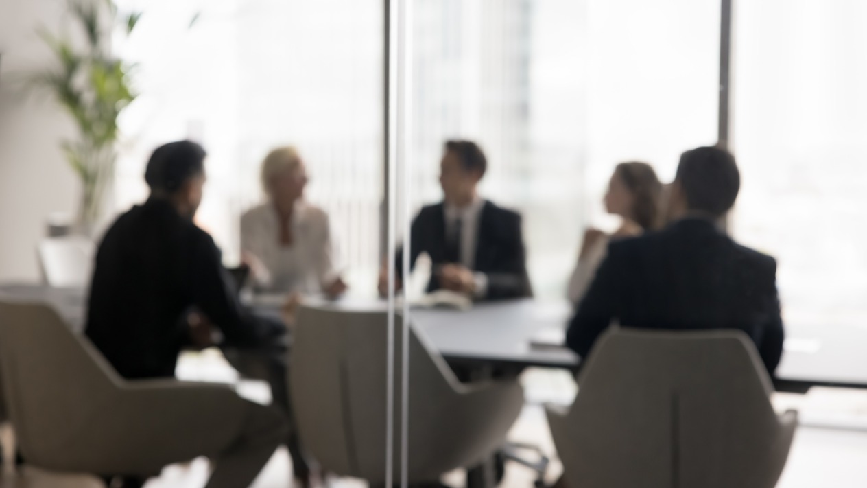 Man Group beş gün ofise geçiyor