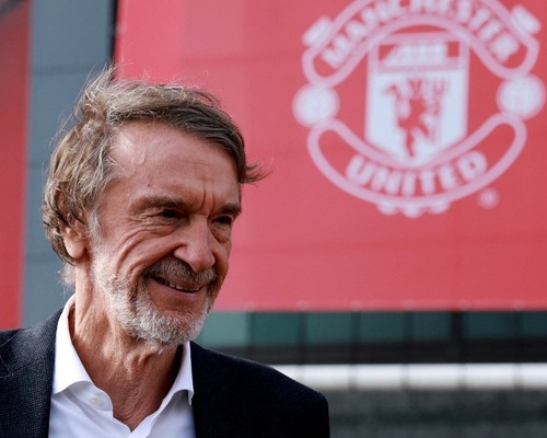 Manchester United yeni stadyumu İngiltere’nin büyüme planının anahtarı olarak sunuyor