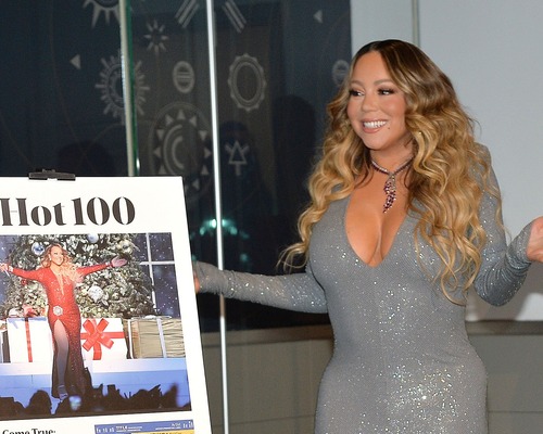 Mariah Carey’nin popüler şarkısı yeni bir rekor kırmaya yakın