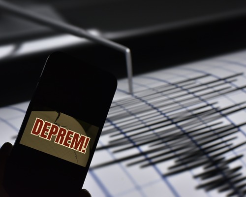 Marmara Denizi’nde 5 büyüklüğünde deprem