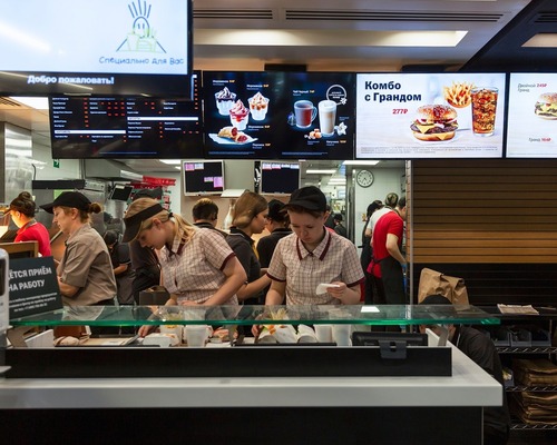 McDonald's gitti, Vkusno kaldı: Rusya kendi markalarıyla batıya meydan okuyor