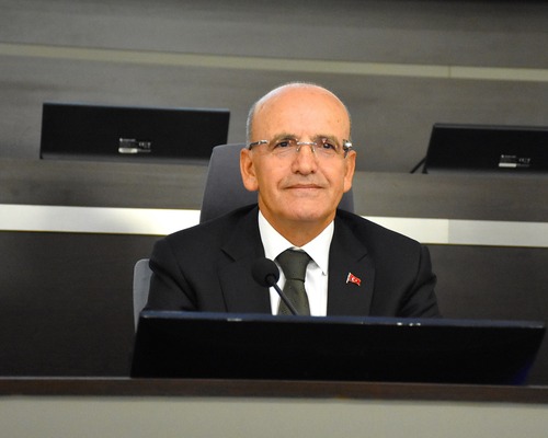 Mehmet Şimşek'ten Fon soruşturmasına ilişkin açıklama: Sistemik krizi önledik