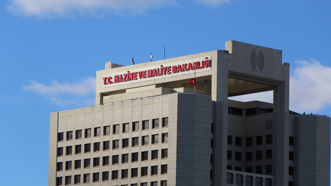 Merkezi yönetim bütçesi kasımda 169,5 milyar lira fazla verdi