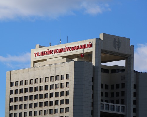 Merkezi yönetim bütçesi kasımda 169,5 milyar lira fazla verdi