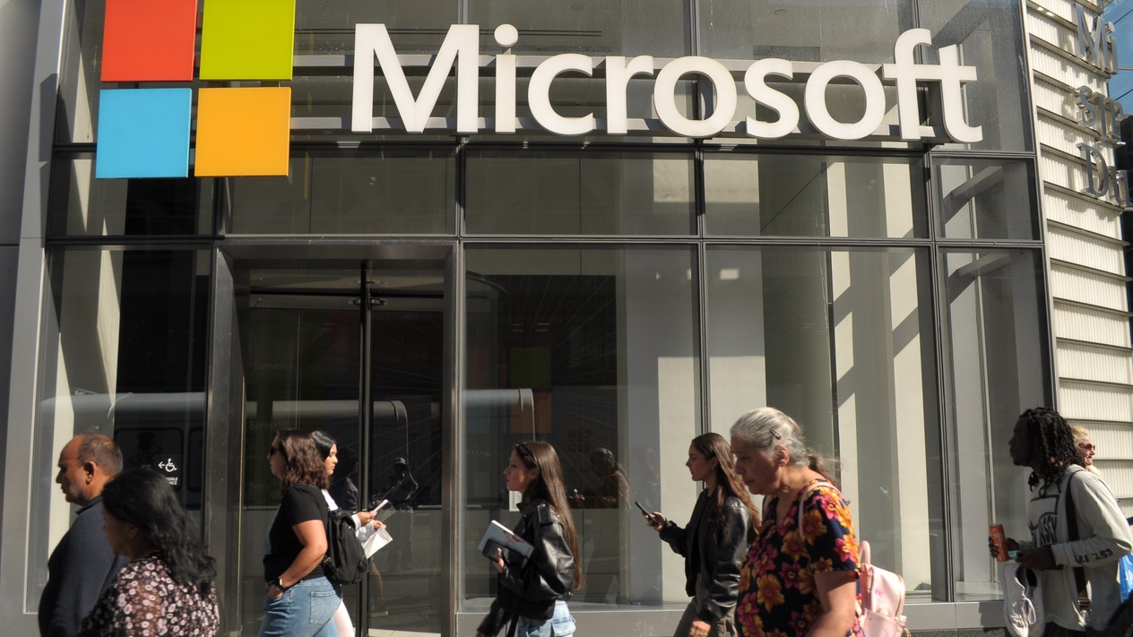 Microsoft çip kısıtlamaları konusunda Trump'ı uyardı