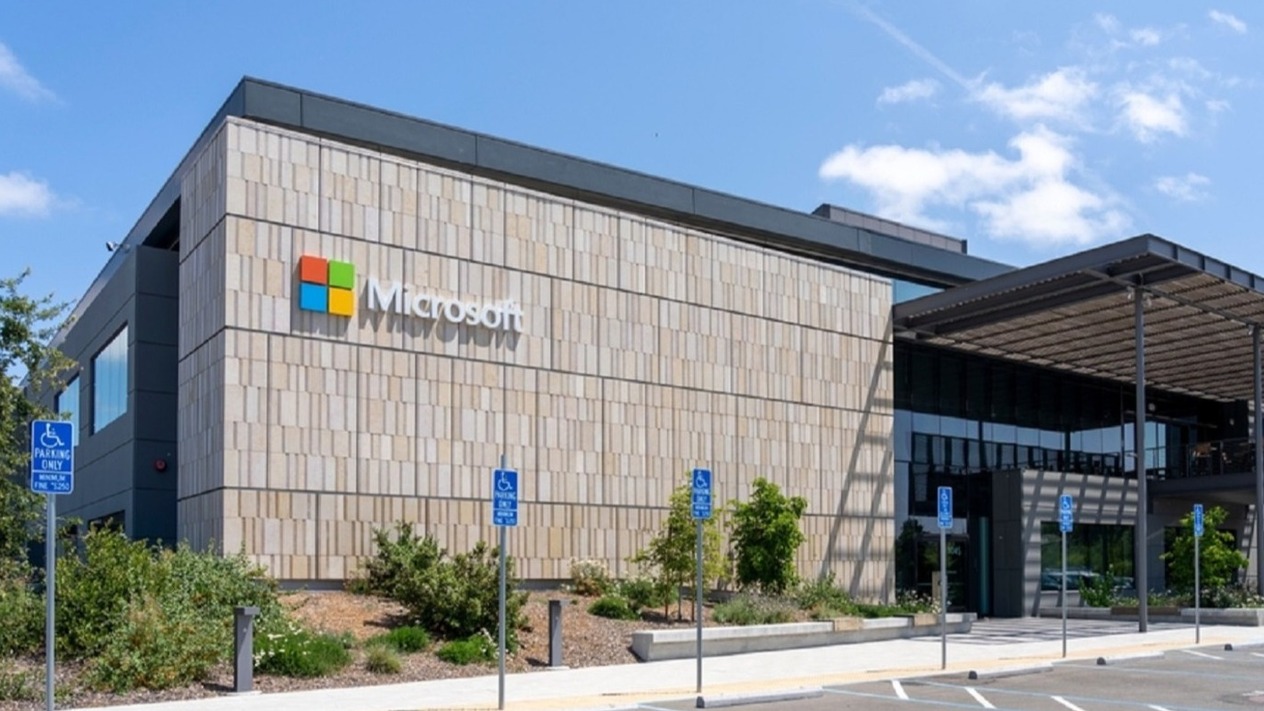 Microsoft hisseleri yapay zeka endişeleriyle geriledi