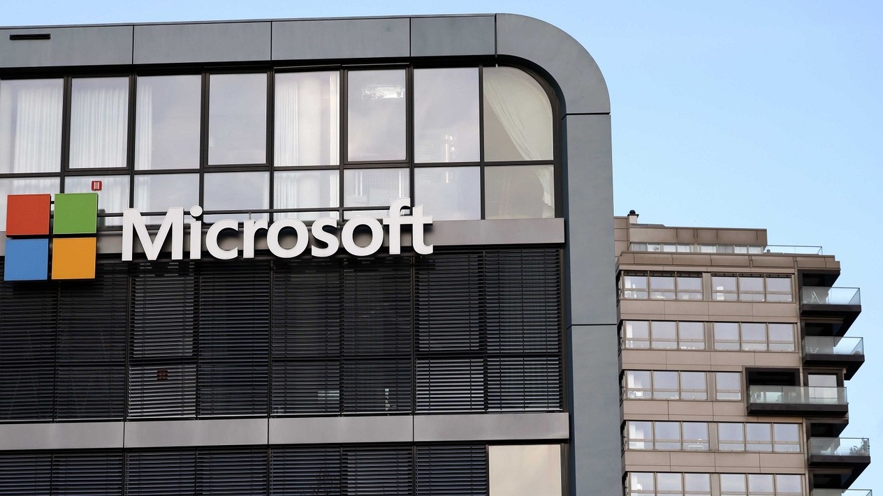 Microsoft'un yapay zeka yatırımları karbon emisyonlarını yüzde 25 artırdı