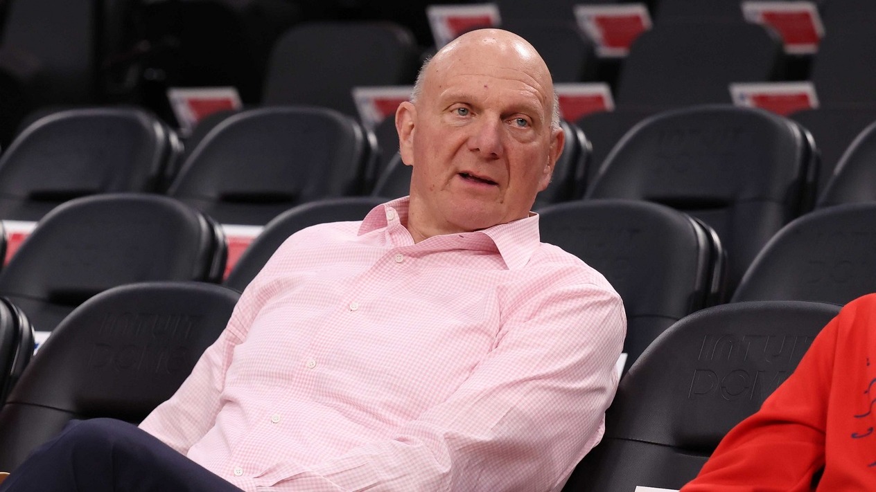 Microsoft’taki düşüş eski CEO’nun servetini vurdu