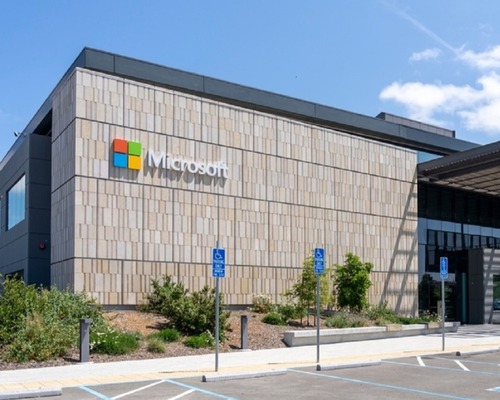 Microsoft’tan yeni kuantum çipi: Performans bin kata kadar arttı