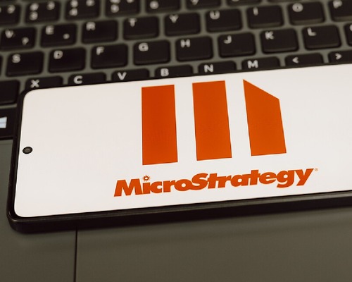 MicroStrategy Nasdaq 100’e katılıyor: Bitcoin odaklı ilk şirket olacak