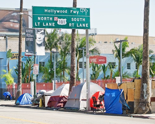 Milken Konferansı milyarderleri ağırlarken LA yangın ve krizle boğuşuyor