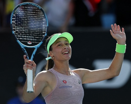 Milli tenisçi Zeynep Sönmez Avustralya Açık'ta 2. tura yükseldi