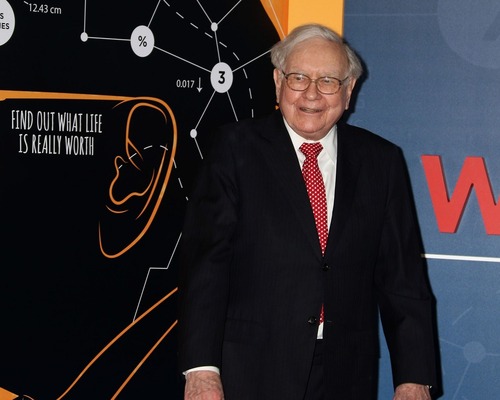 Milyarder Warren Buffett Berkshire Hathaway yönetim kurulu başkanlığından ayrıldı