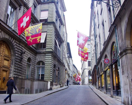 Milyarderlerin kilit rolü: İsviçre ve ABD gümrük vergisi için anlaşma yolunda