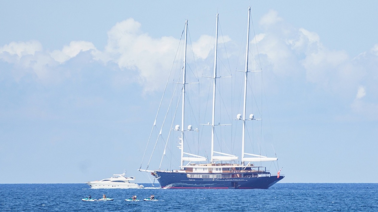 Milyarderlerin süper yat yarışı: Yeni yıl tatili için Karayipler'i tercih edenler