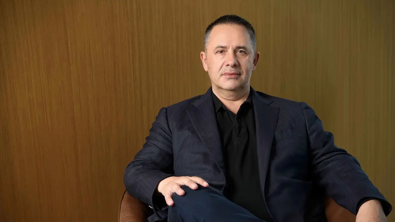 Mülteci Samir Mane nasıl Arnavutluk’un ilk milyarderi oldu?