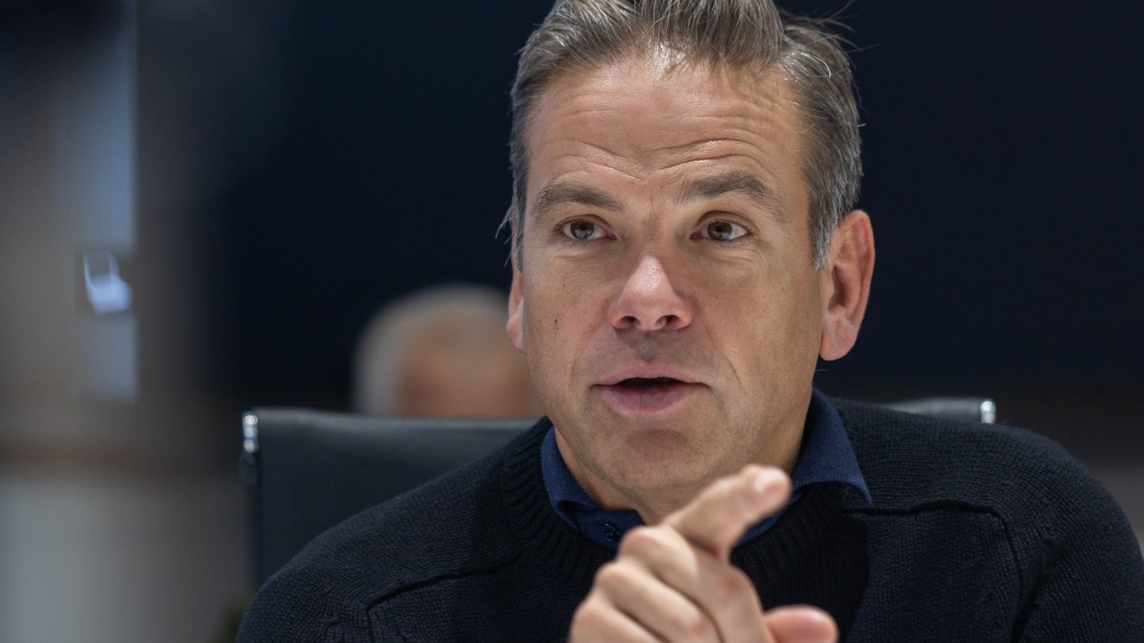 Murdoch ailesinde taht kavgası bitti