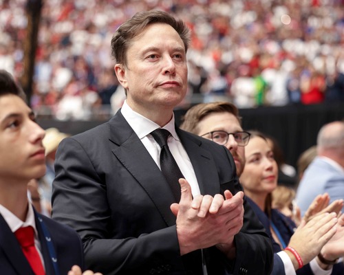 Musk devasa çip fabrikası Terafab'ı kuruyor