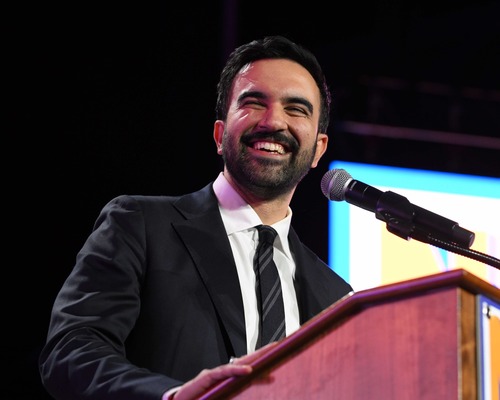 Müslüman ve demokratik sosyalist Zohran Mamdani New York’un yeni belediye başkanı oldu