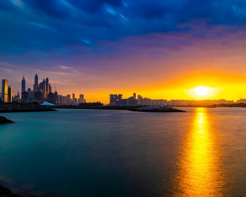 Çatışmaların gölgesindeki BAE nakit için ABD'nin kapısını çaldı