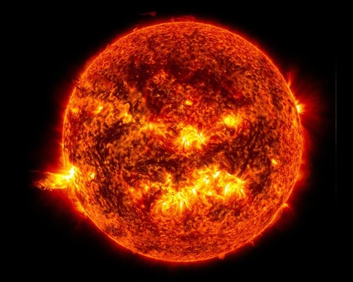  NASA: Güneş giderek daha aktif hale geliyor