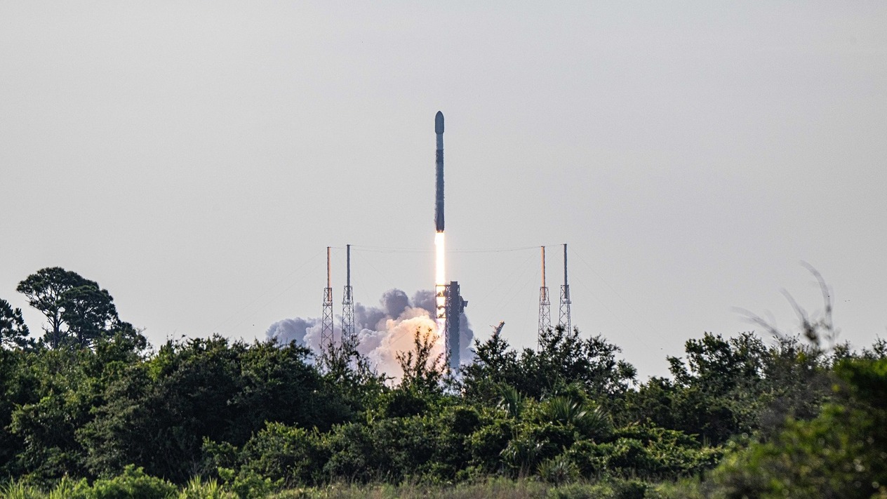 NASA SpaceX roketinin Ay’da oluşturduğu krateri paylaştı