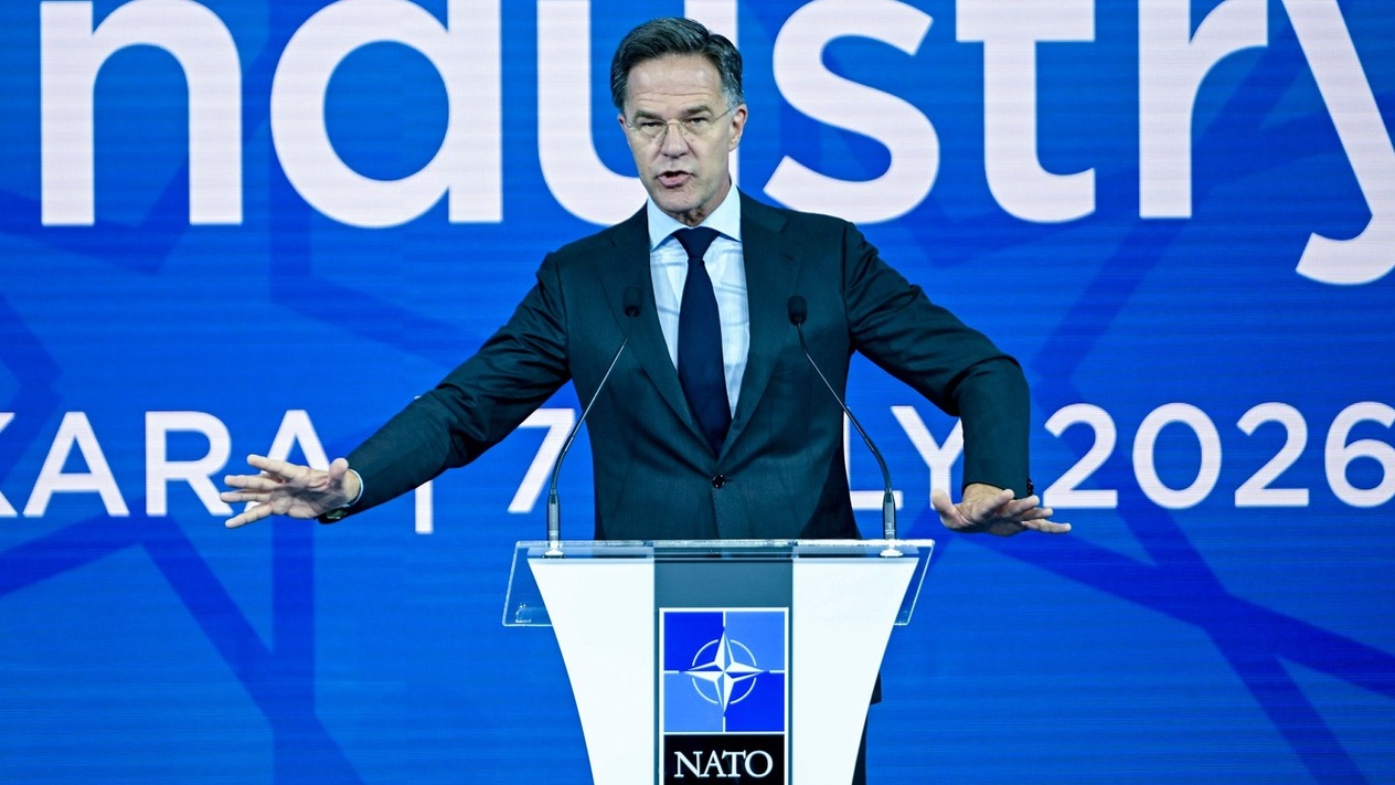 NATO zirvesinde gündem yeni dönem: ABD ve Avrupa için roller değişiyor