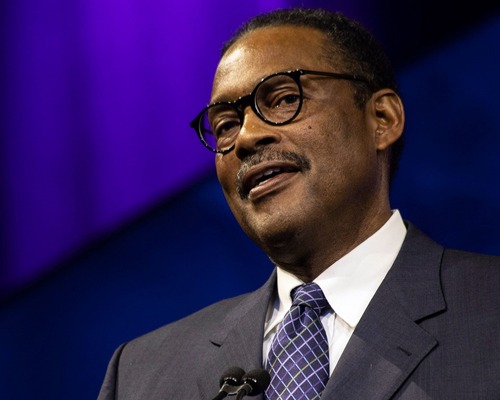  NBA efsanelerinden Junior Bridgeman nasıl milyarder oldu?