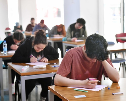 Nef Vakfı üniversite burs başvuruları başladı