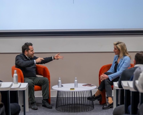 Erden Timur: Büyük hayaller değerler ve özgür düşünceyle gerçekleşir