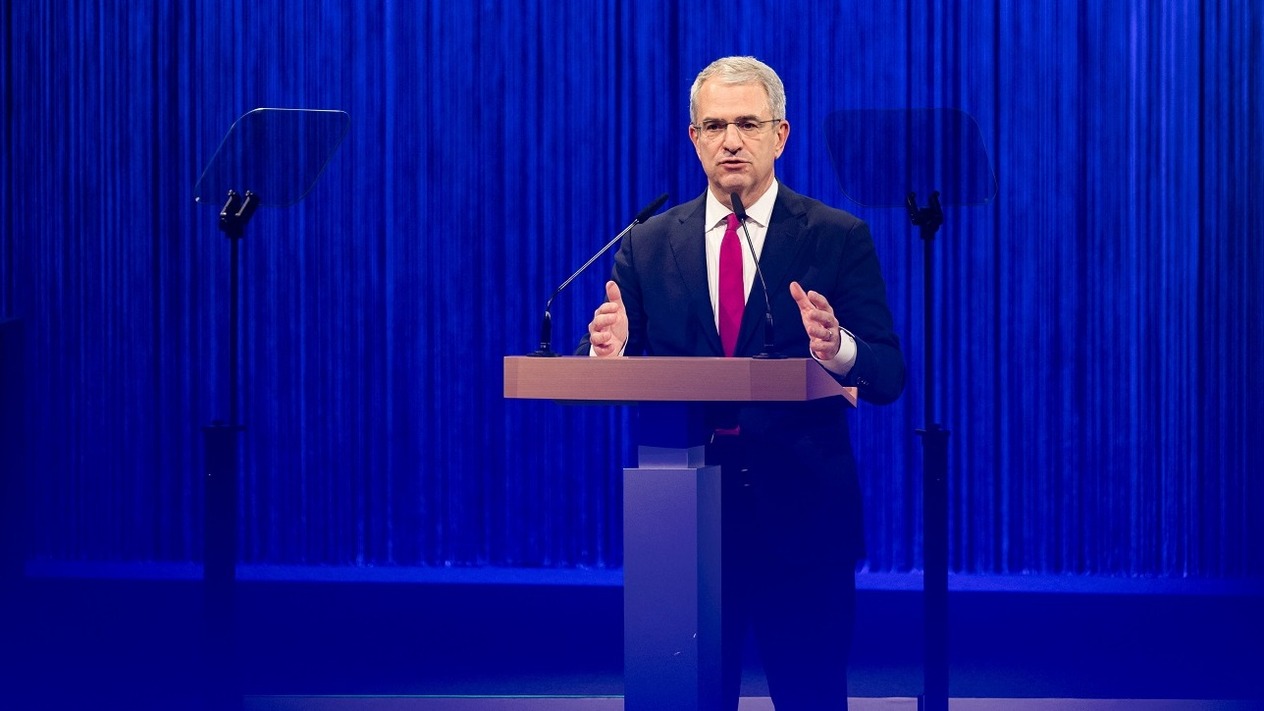 Nestlé CEO Laurent Freixe'yi görevden aldı