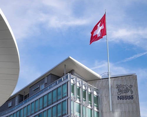 Nestlé’de kriz: Dünyanın en büyük gıda şirketi sorunlarla boğuşuyor
