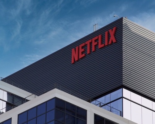 Netflix kârını artırsa da izleyici ilgisini tutmakta zorlanıyor
