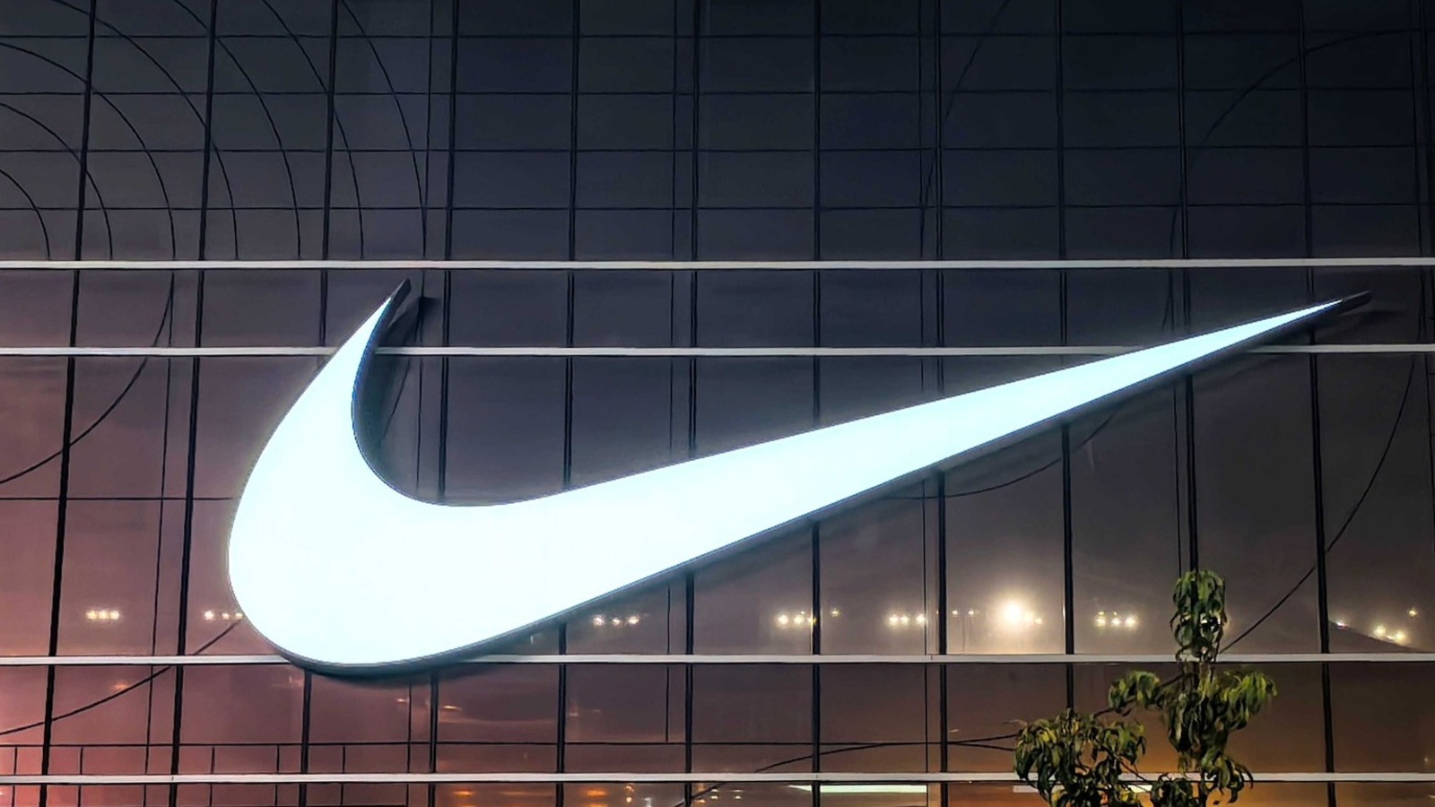 Nike, S&P 100 endeksinden çıkarıldı; Dow Jones'ta geleceği merak ediliyor