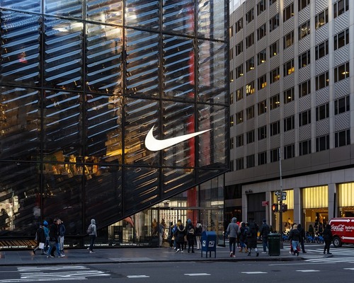 Nike’ın toparlanma planı işe yarıyor mu?