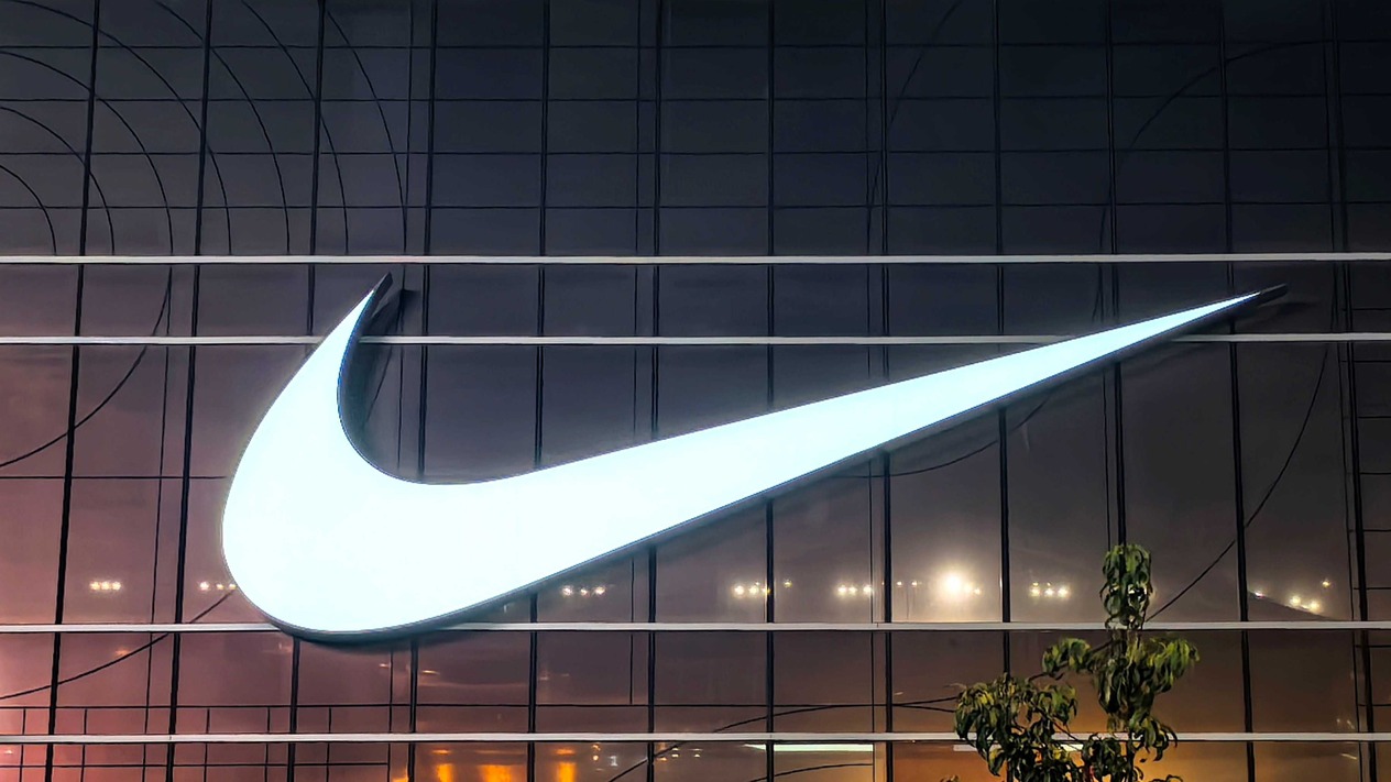 Nike verimlilik için düğmeye bastı: İş gücü azaltılıyor