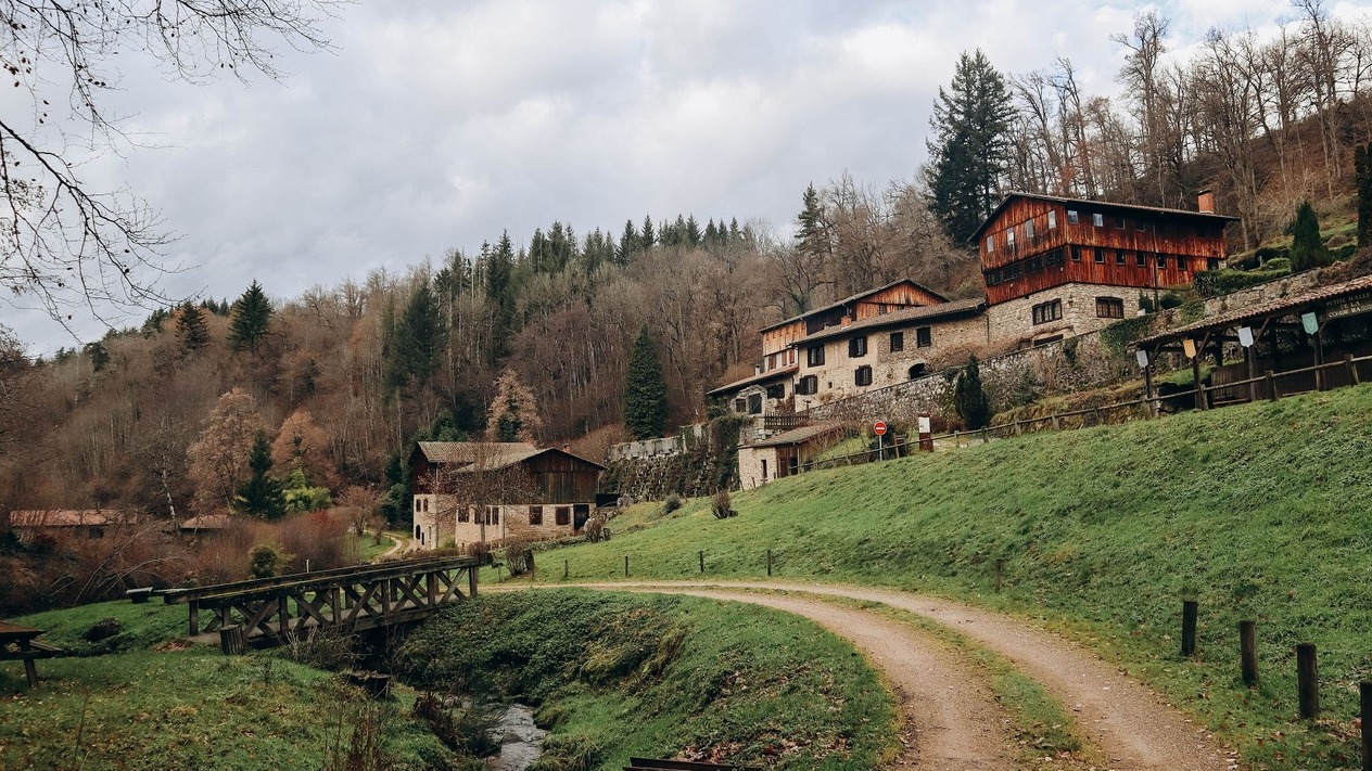 Nüfus oranı düşen Fransız köyünde evler 1 euro