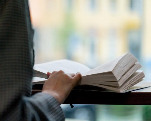 Obama 2024 favorilerini açıkladı: Ayşegül Savaş’ın The Anthropologists kitabı ne anlatıyor?