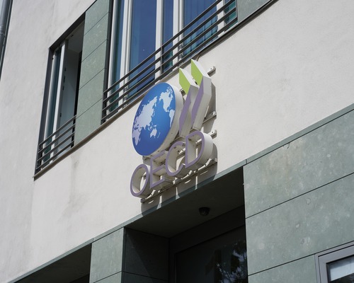OECD'den hükümetlere 'acil' çağrı: Harcamaları dizginleyin