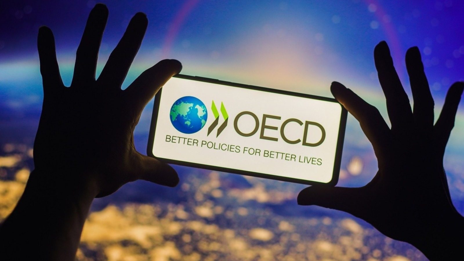 OECD Türkiye için büyüme tahminini aşağı çekti