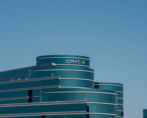 Oracle’da CEO şirketin ortalama bir çalışanından 6 bin 623 kat daha fazla kazanıyor
