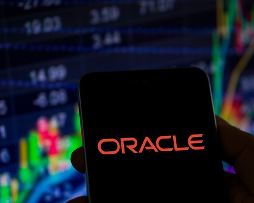Oracle yönetim değişikliği planlarını hızlandırdı
