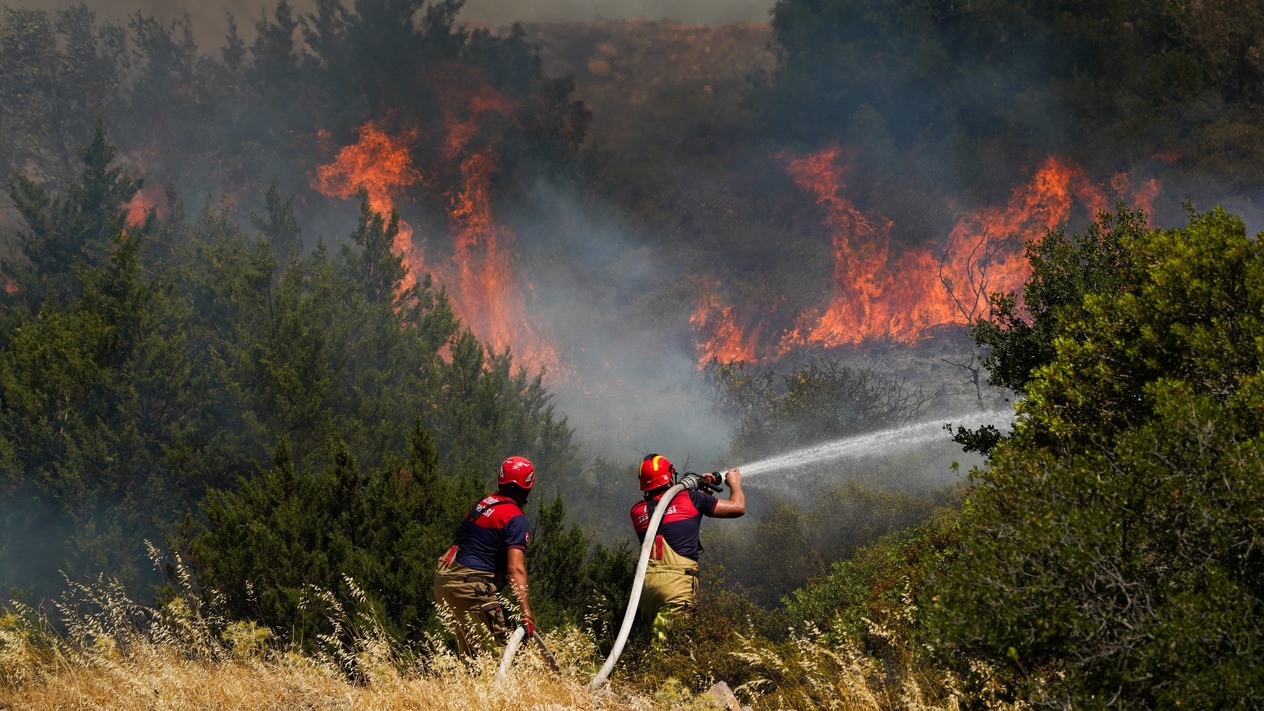 Orman yangınları küresel risk ligine yükseldi: Allianz’ın 2025 raporundan çarpıcı uyarılar