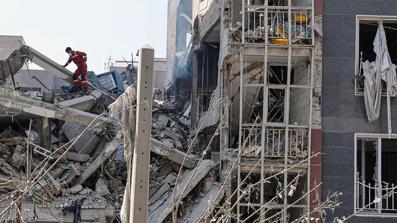 Ortadoğu'da çatışma derinleşiyor: İsrail ve İran'dan karşılıklı saldırılar