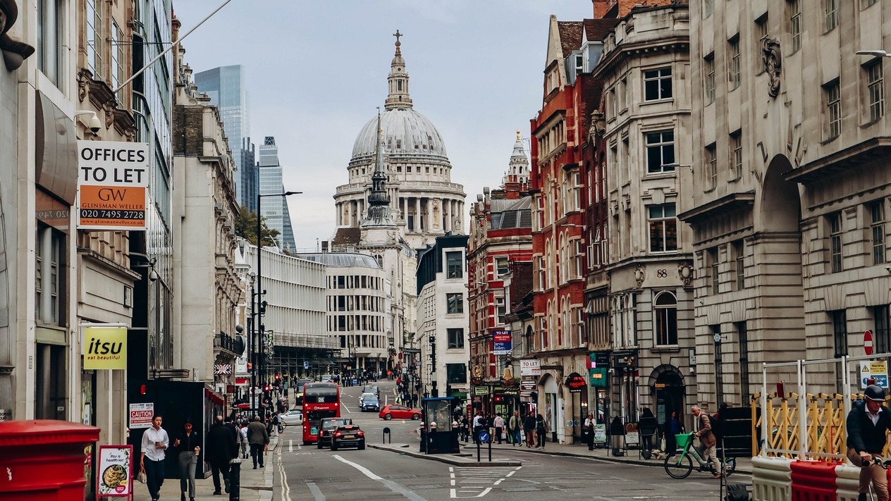 Ortadoğulu kraliyet ailelerinden Londra’da 680 milyon dolarlık yatırım